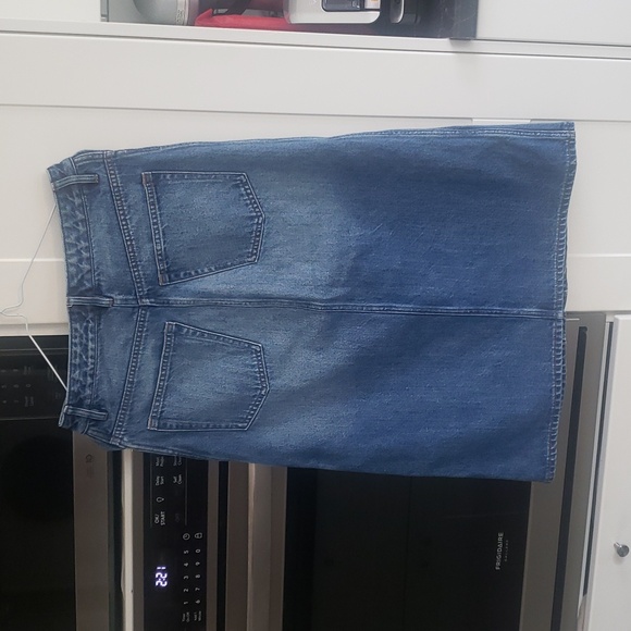 Club monaco midi skirt - Picture 3 of 4